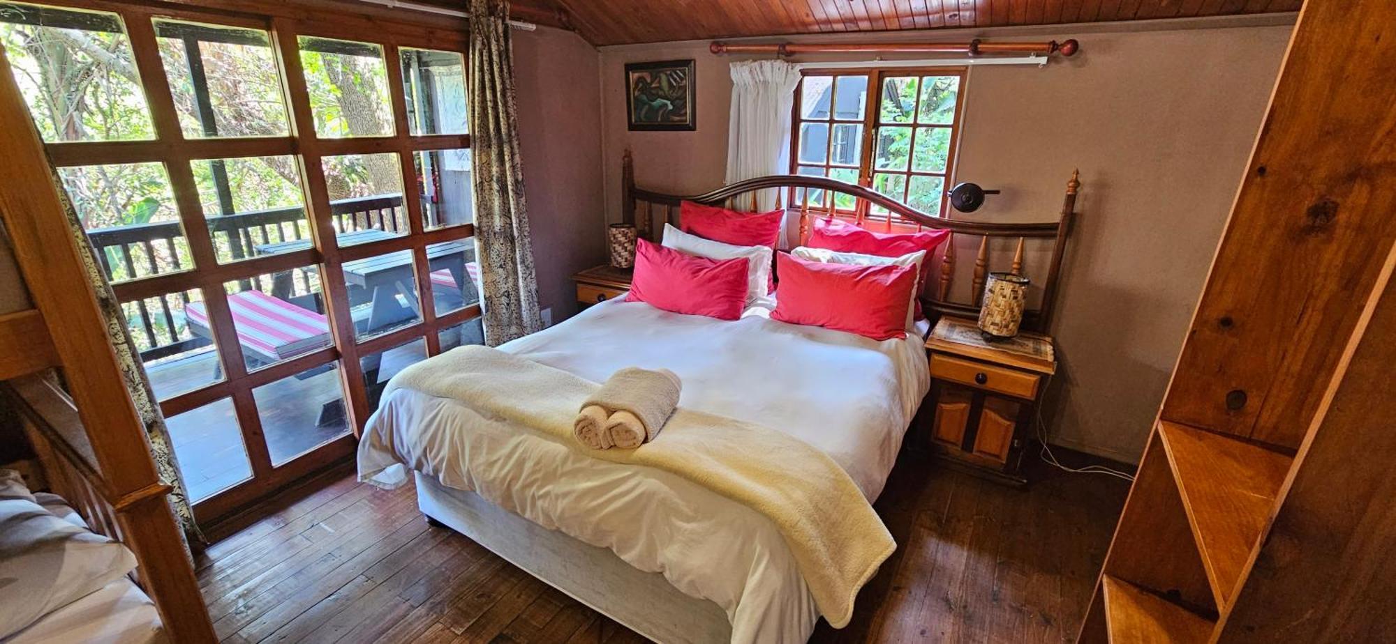 Old Vic Travellers Inn Nelspruit Mbombela Exterior photo