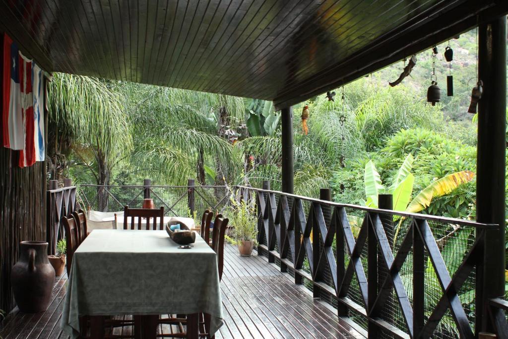 Old Vic Travellers Inn Nelspruit Mbombela Exterior photo